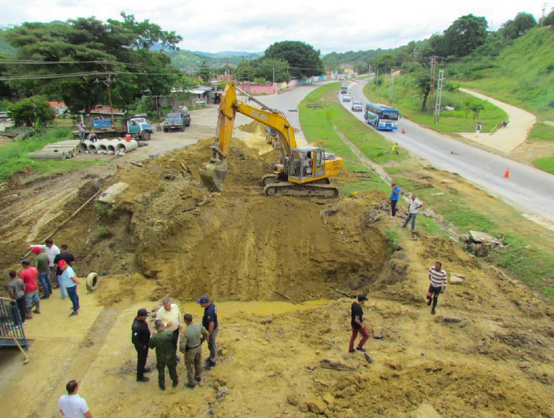 Avanza rehabilitación del colector de agua en intercomunal Charallave-Ocumare