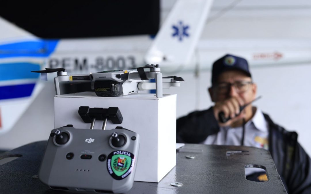 Equipan sistema de atención policial en Cristóbal Rojas