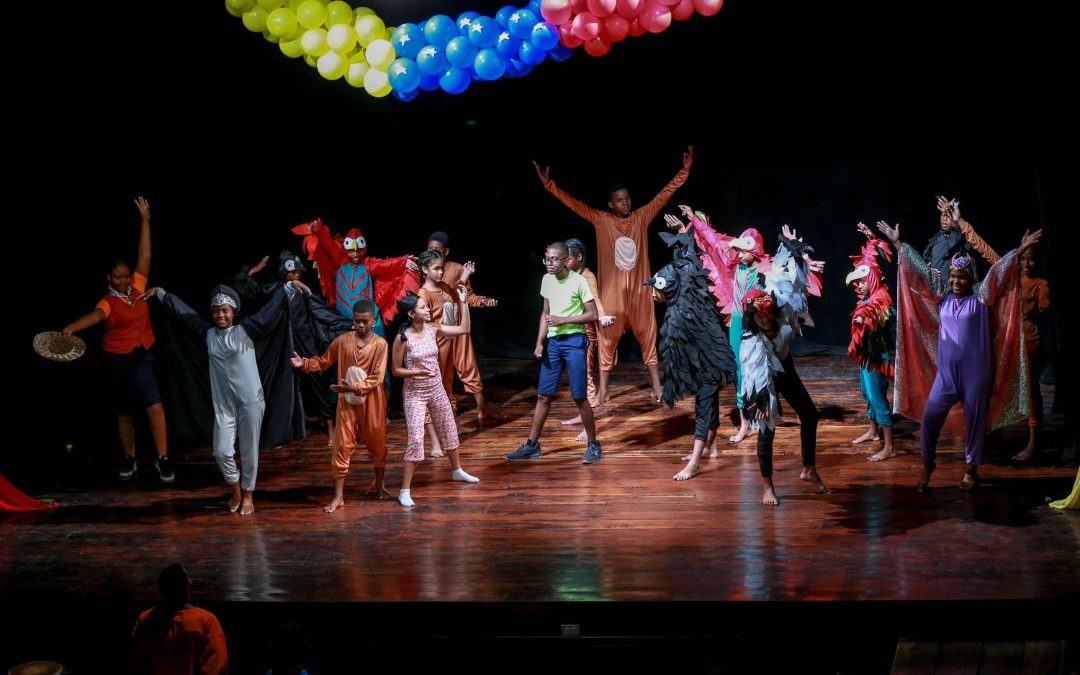 El espejo de media noche llenó de teatro a comunidades de Miranda