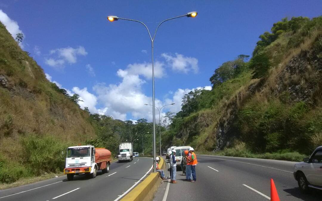 Reabren paso vehicular en kilómetro 37 de la Autopista Regional del Centro