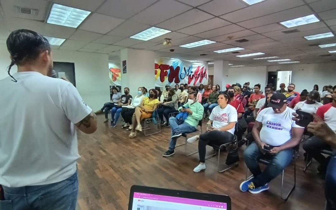 Conversaíto Misiones Socialistas se realizó en Miranda