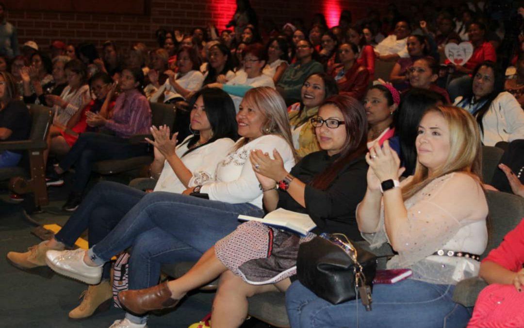 Realizaron conversatorio sobre derechos de la mujer en Carrizal