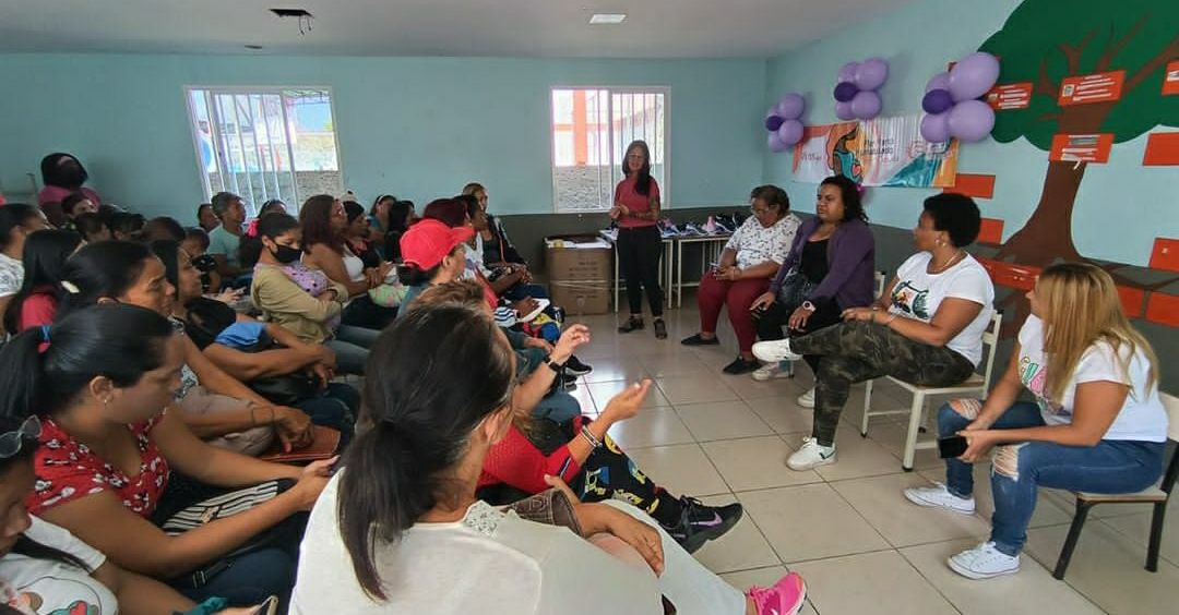 Más de 200 mujeres de Valles del Tuy reciben certificados como promotoras de Parto Humanizado