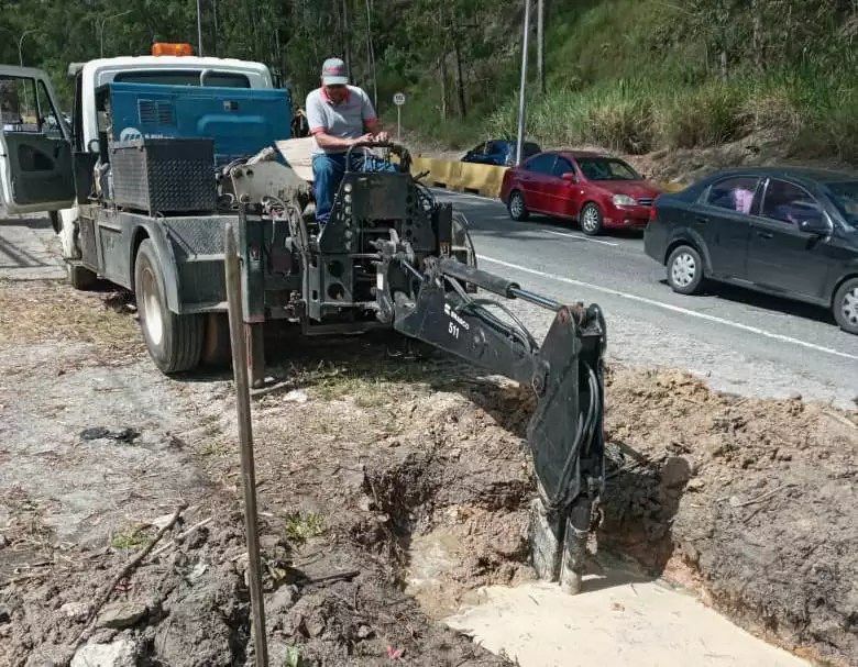 Reparación de tubería en la Panamericana mejora servicio de agua en Los Salias