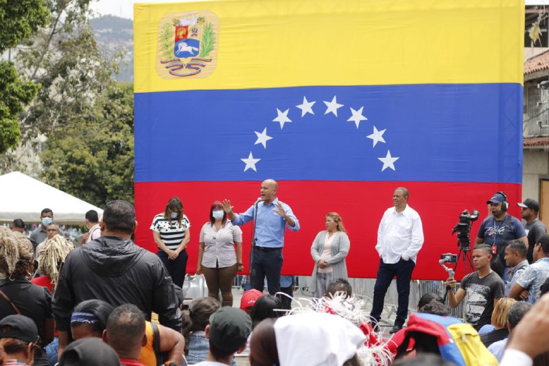 Héctor Rodríguez sobre 27F: Revolución bolivariana jamás pondrá fusiles contra el pueblo