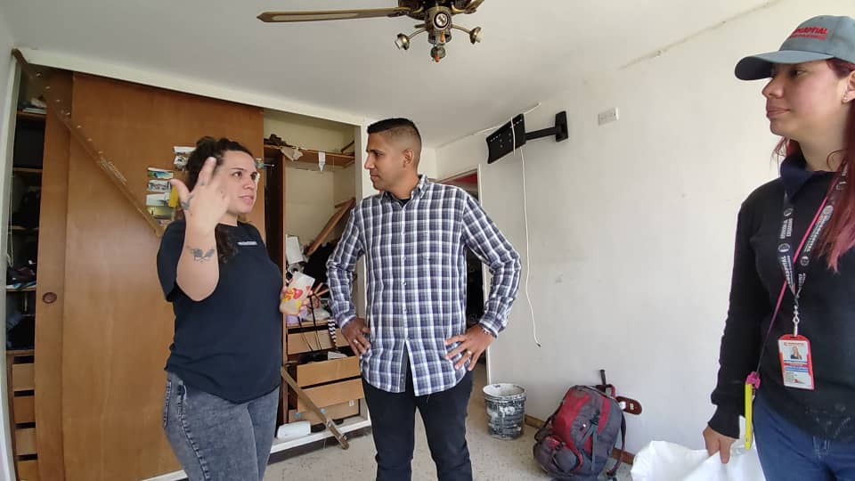 Continúan labores de atención a familias de Los Salias tras avería de tubo matriz