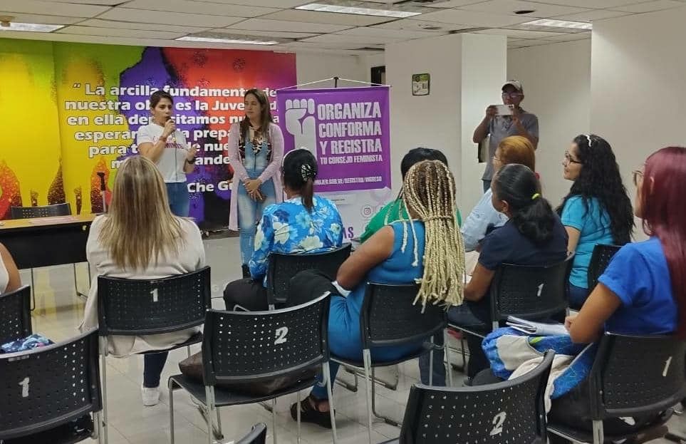 Más de 70 mujeres participaron en taller sobre los derechos feministas