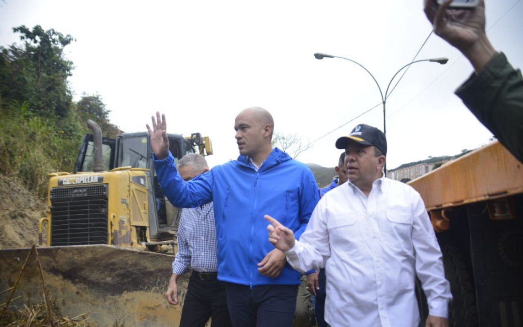 Mejora servicio de agua en Petare Sur con sustitución de tuberías del sistema Tuy II