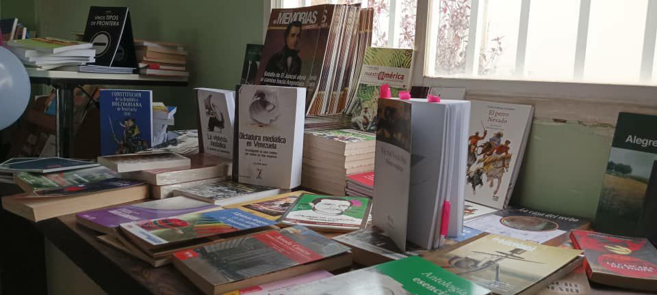 Nueva sala de lectura está disponible para comunidades de Charallave