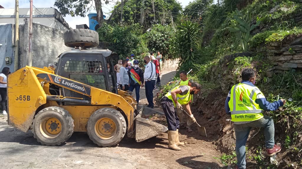 Ejecutan limpieza de ríos del Parque Nacional Macarao en Miranda
