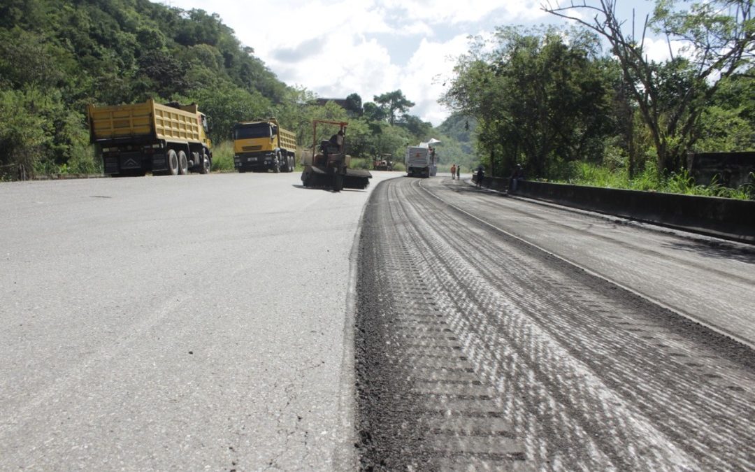 Avanzan trabajos de pavimentación en Troncal 9 y otras vías barloventeñas