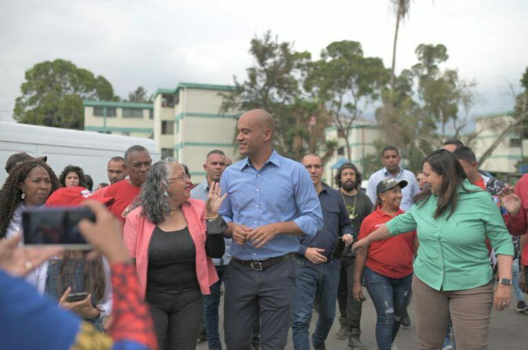 Héctor Rodríguez llama a librarse de las trampas del Estado burgués y clientelar