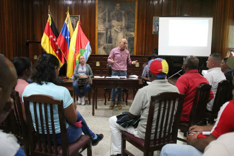 Evalúan avances agropecuarios en Guatire
