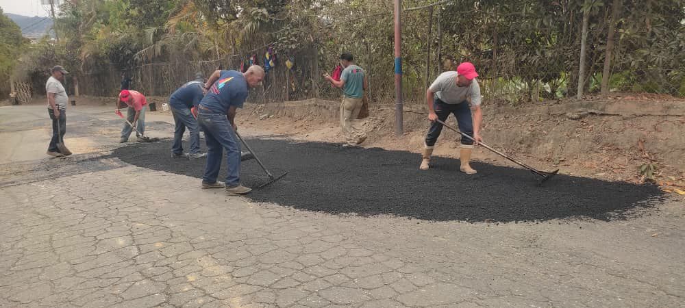 Rehabilitan vía rural de San Pedro de Los Altos aprobada en Consulta Popular