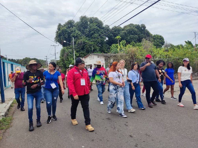 Todos los sectores de Buroz participaron en jornada electoral de la Consulta Popular Miranda 2023