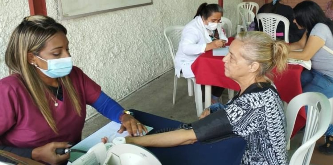 Jornada integral en Paparo atendió a más de 350 familias