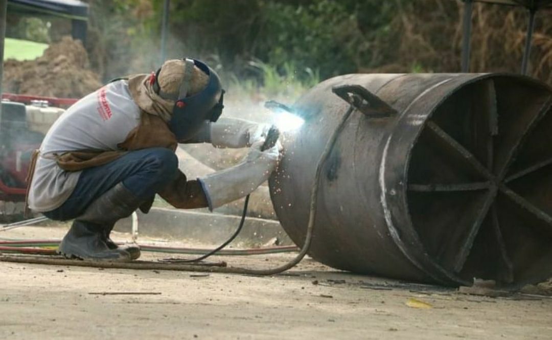Reparación de tuberías mejora servicio de agua en parroquias de Barlovento