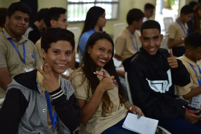 Líderes estudiantiles de Miranda establecieron ruta para contribuir al desarrollo del país