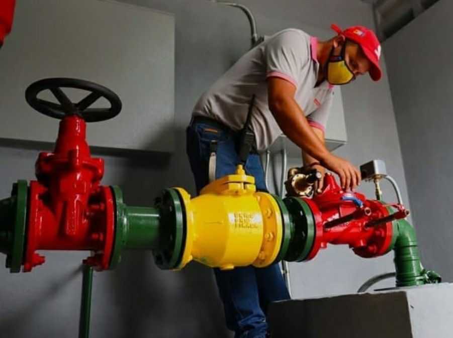Reparan avería de suministro de agua en José Félix Ribas