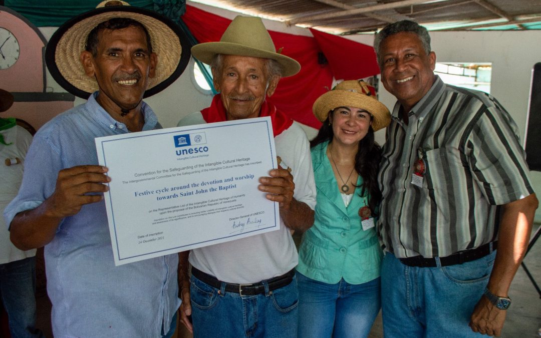 San Juan de Soapire y Siquire recibieron réplica de certificado Unesco