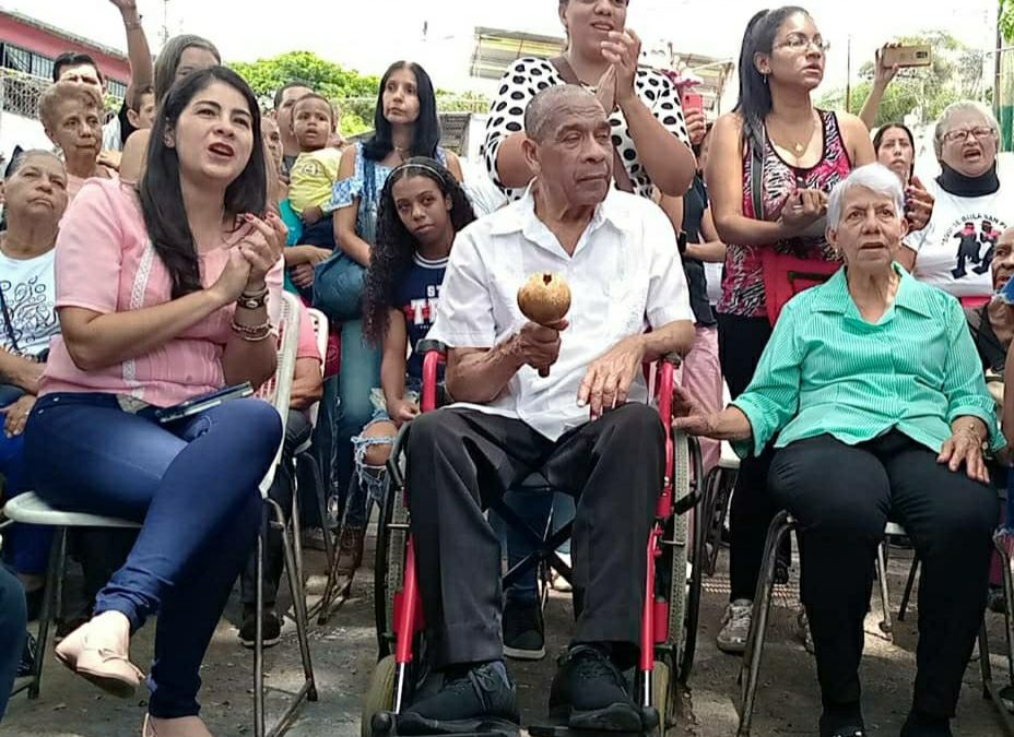 En Guarenas reconocieron trayectoria de sanpedreño Pablo Núñez