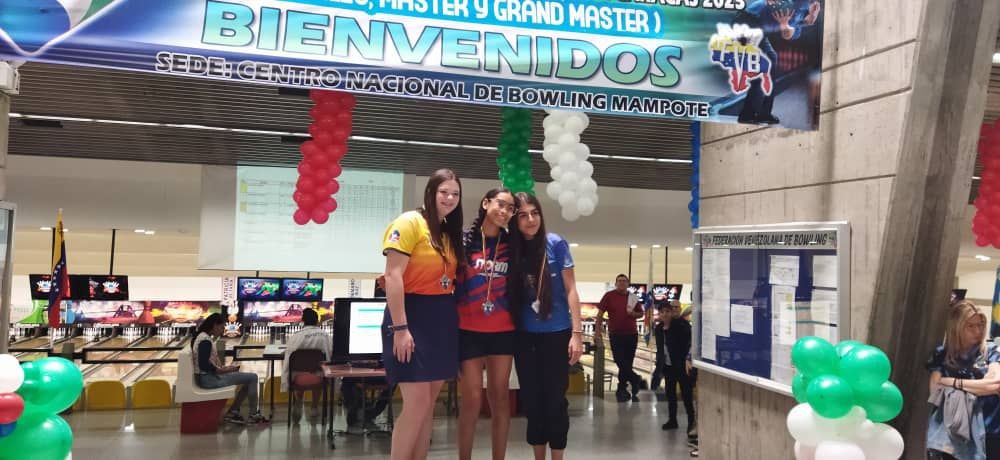 Seis medallas conquistó Miranda en Campeonato Nacional de Bowling