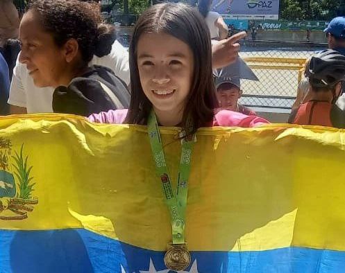 Dos mirandinas brillaron en  panamericano de patinaje Colombia 2023
