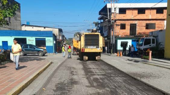 Rehabilitan vías del casco central de la parroquia Mamporal