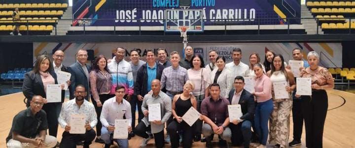 28 profesionales egresaron del Diplomado en Fisiología del Ejercicio de Miranda