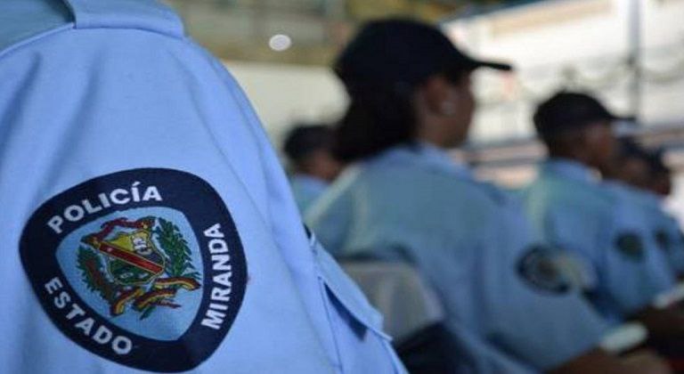 UNES Barlovento graduó a 120 técnicos universitarios