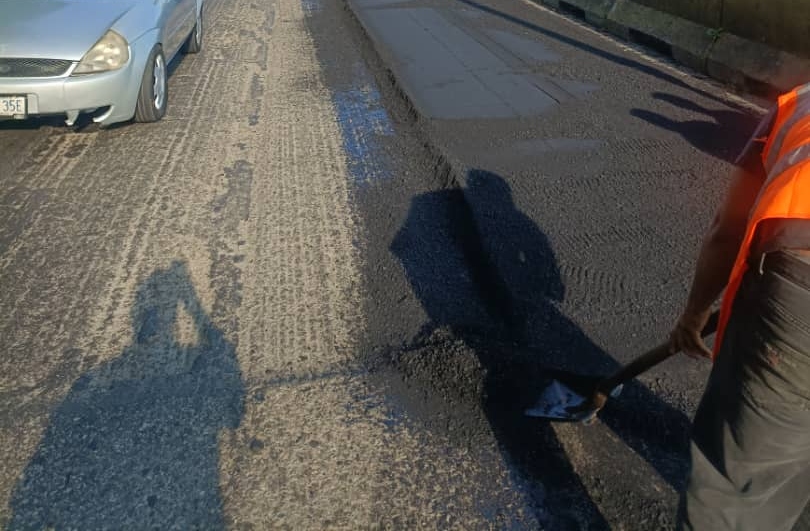 Continúan labores de asfaltado en kilómetros 21 y 22 de la Panamericana