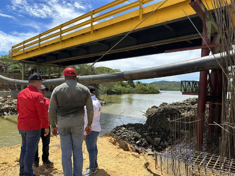 Inició instalación de tuberías de agua potable en puente Guayacán de Carenero