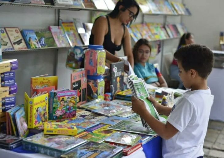 Certificados 100 nuevos mediadores de lectura en el estado Miranda