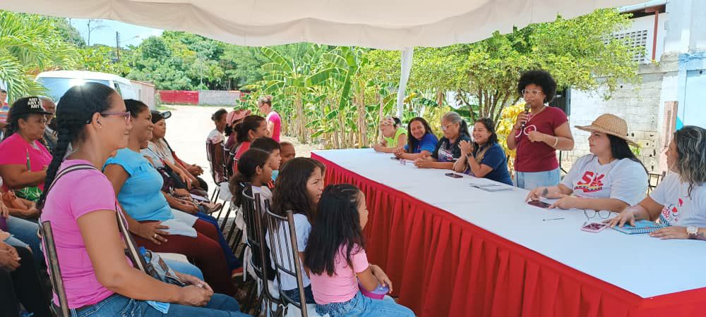 Casas de alimentación de Miranda comparten experiencias en feria de sabor y saberes