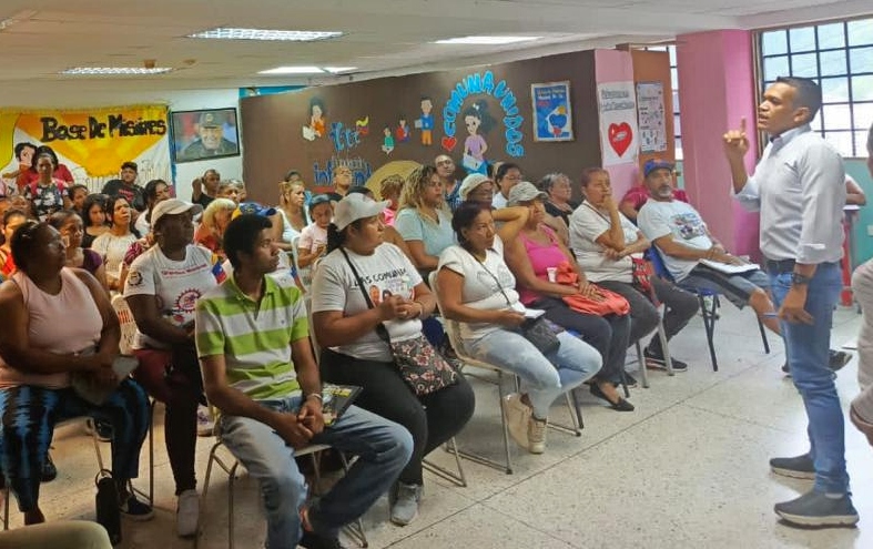 1×10 del Buen Gobierno atiende a 80 familias en el municipio Sucre