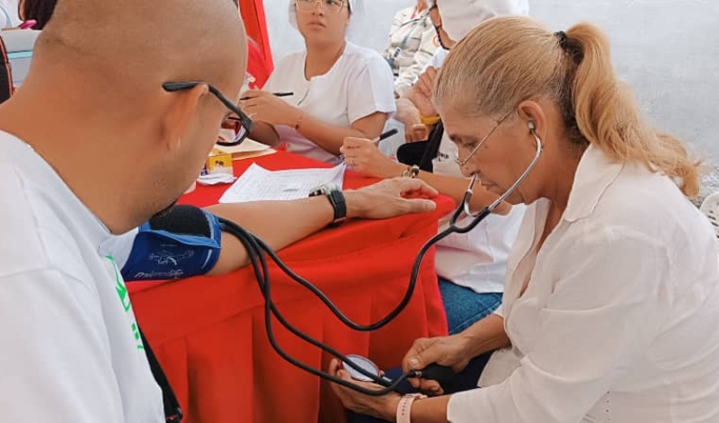 Atienden a más de 500 personas de base de misiones en Los Teques