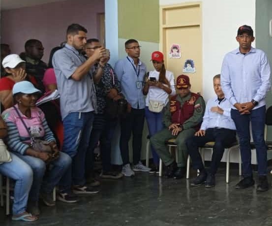 Atienden a familias de La Suiza de Petare afectadas por las lluvias