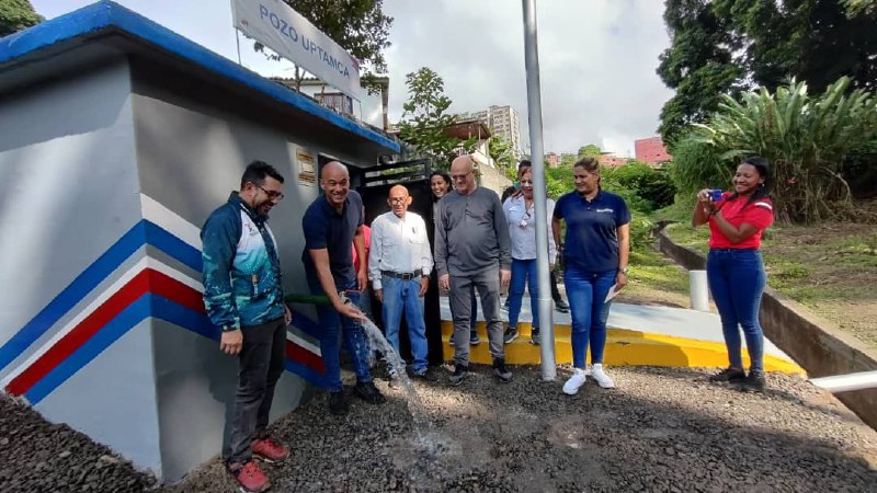 Reinauguran pozo de agua para Universidad Cecilio Acosta de Los Teques