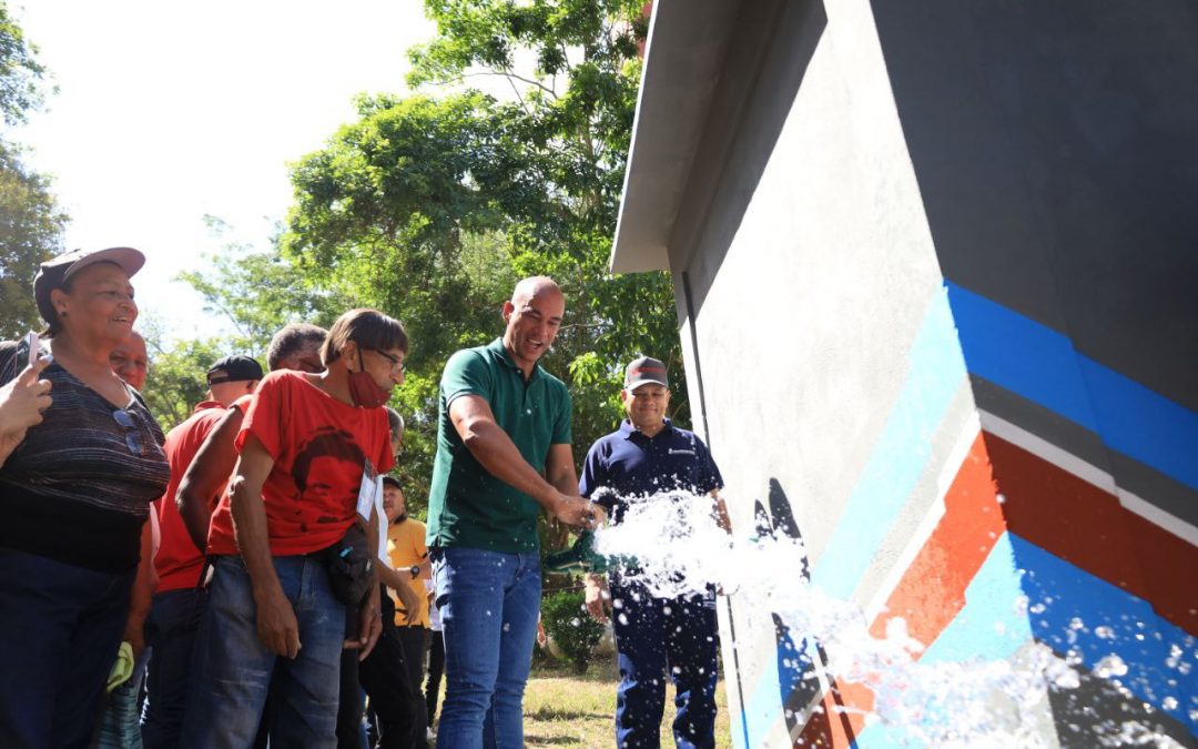 Llegó el agua directa a La Gurupera