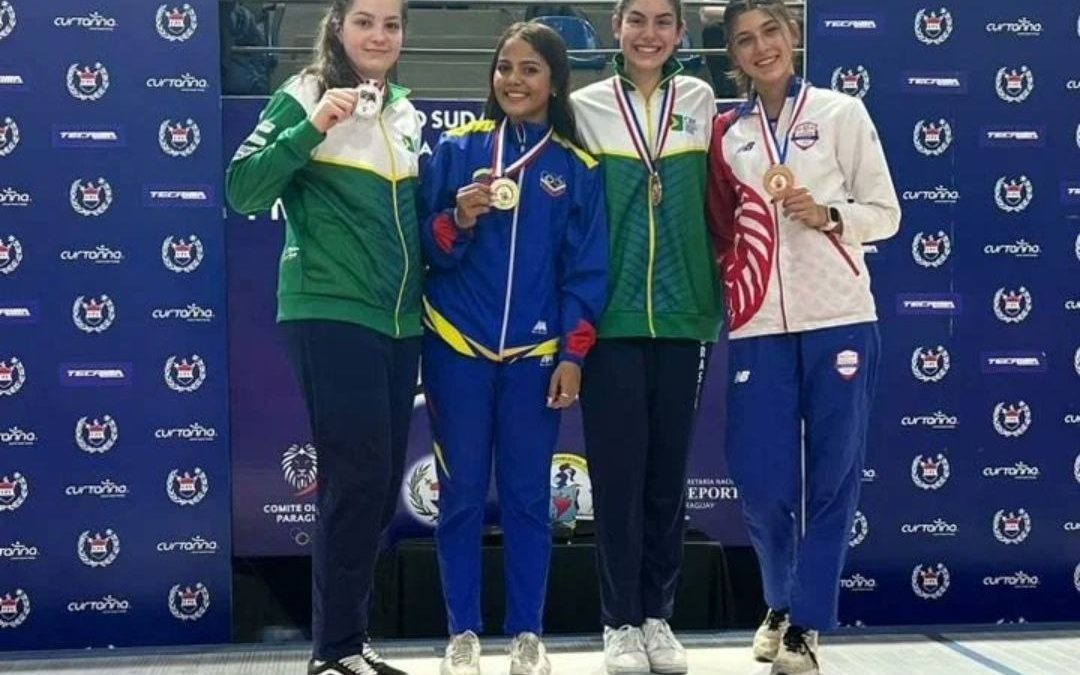 Mirandina Victoria Guerrera se corona campeona sudamericana en esgrima