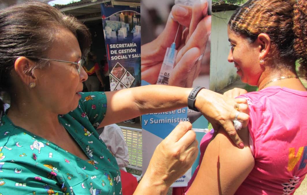 Asistencia social llevaron a más de 800 familias en Cristóbal Rojas