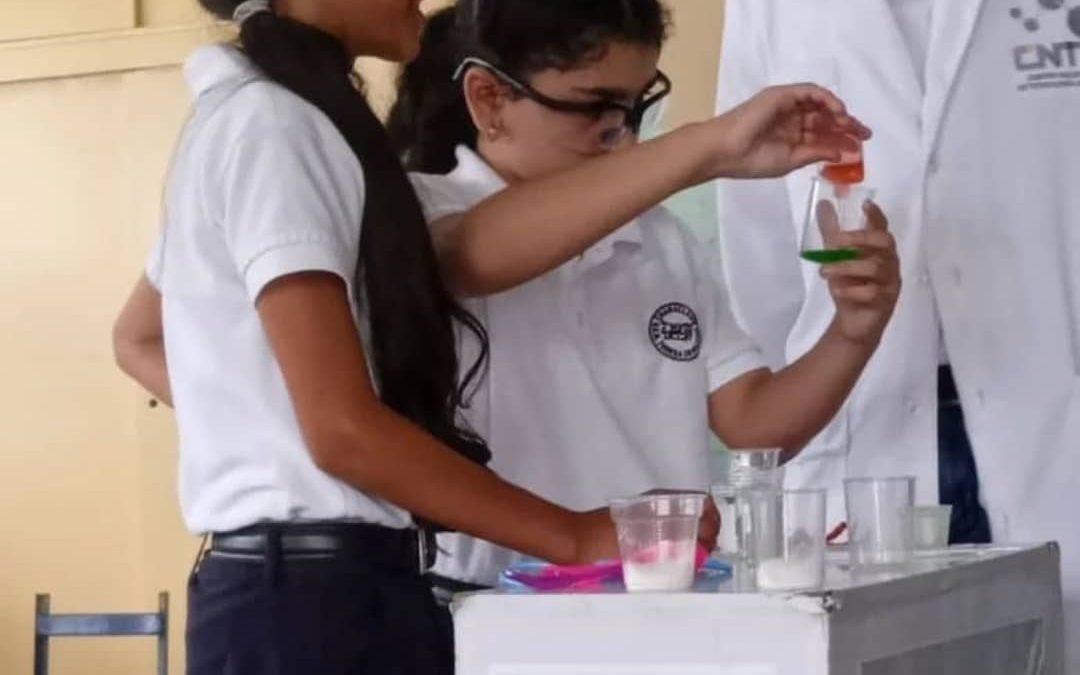 Programa Martes de Ciencia llegó a escuela de Charallave