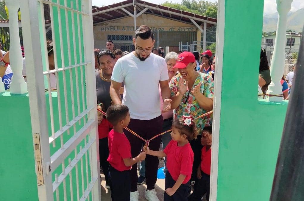 Reinauguran Simoncito Nueva Generación en Cúa