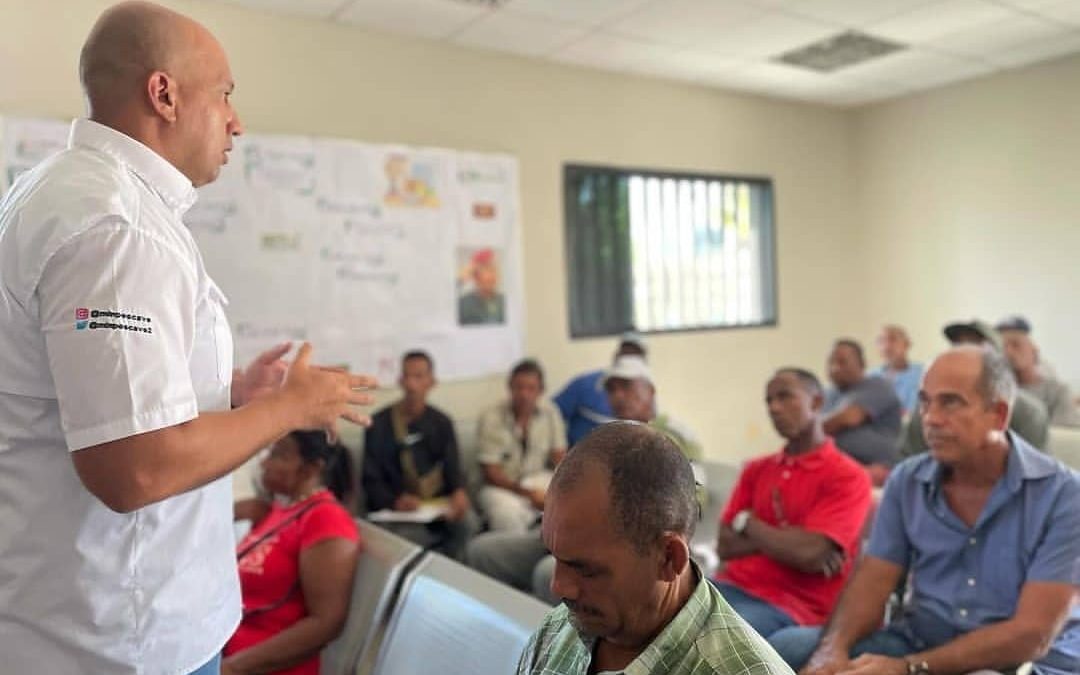 Conforman consejo de acuicultores en Acevedo