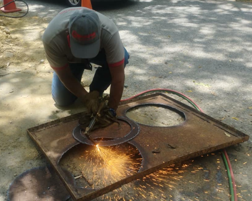 Reactivan servicio de agua en Nueva Casarapa tras reparación de tubería