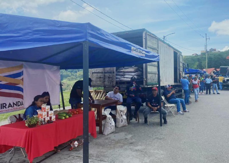 Atienden a productores de Guaicaipuro con jornada integral