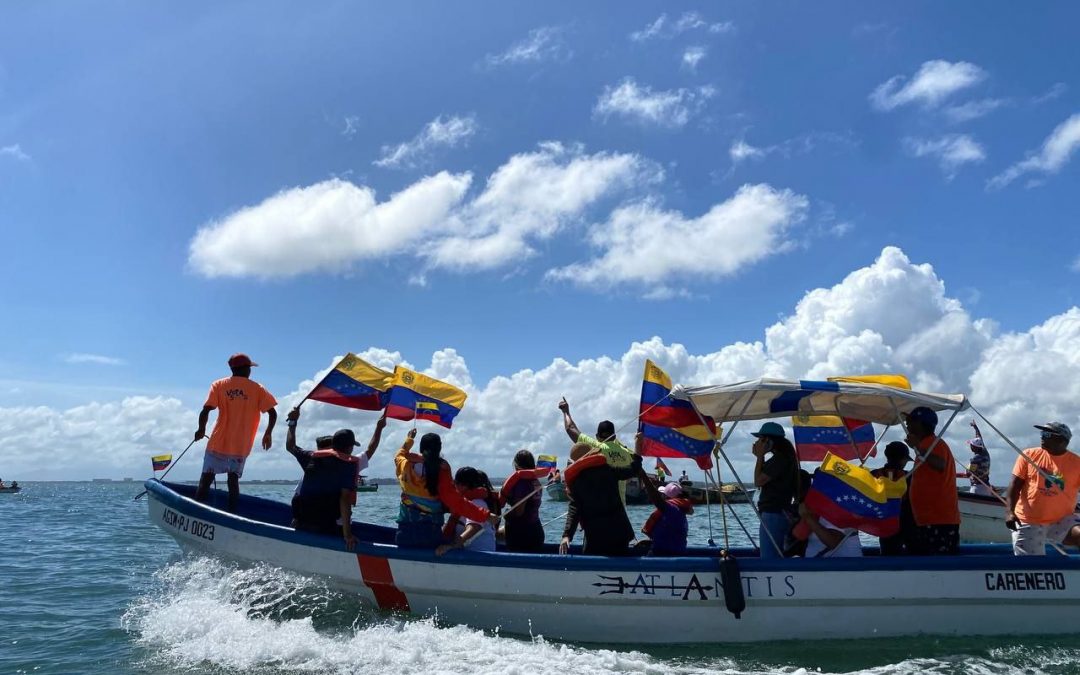 Pescadores mirandinos realizan recorrido marítimo en defensa del Esequibo