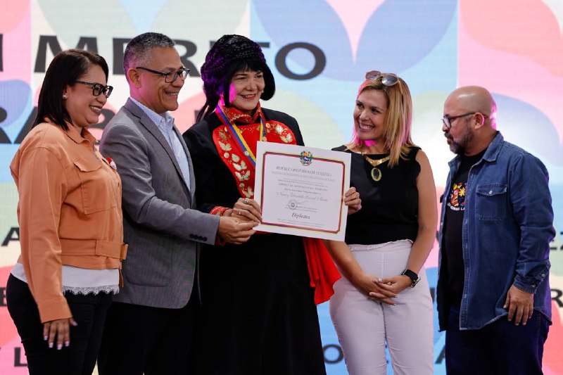Filven 2023 otorga reconocimiento al Teatro Negro de Barlovento