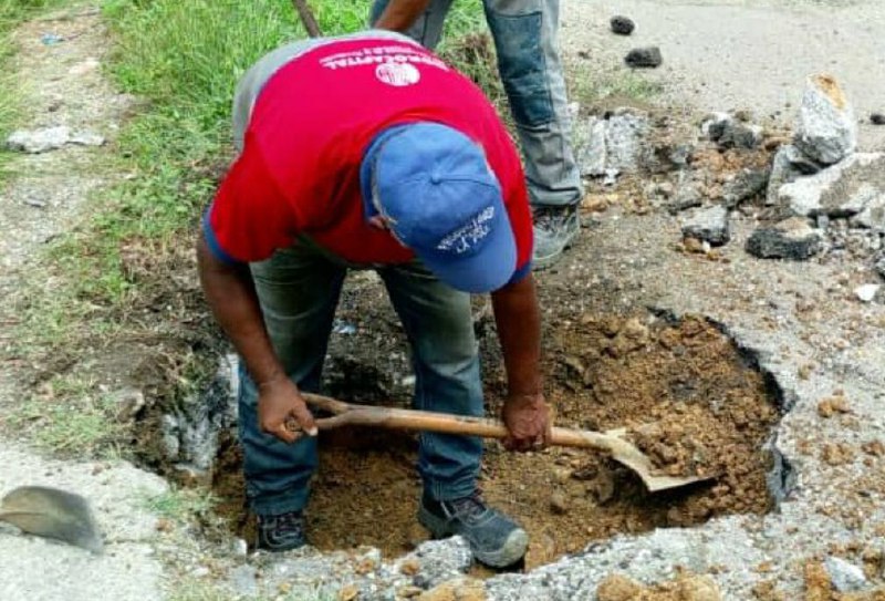 Restablecen servicio de agua potable para más de 2.000 familias en Sucre