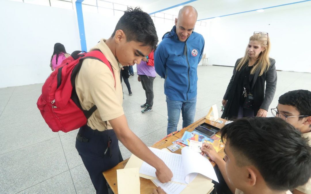 Simulacro estudiantil por el Esequibo estimula la democracia participativa en las nuevas generaciones